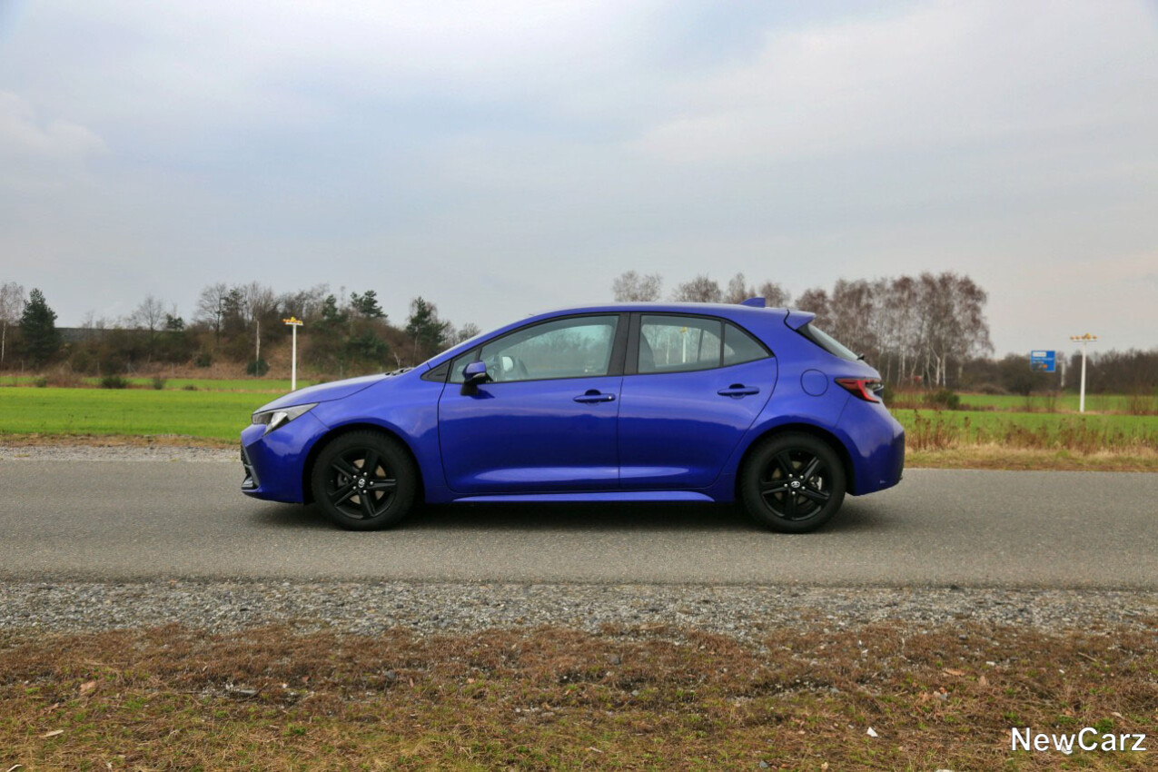 Toyota Corolla Hybrid Seite links