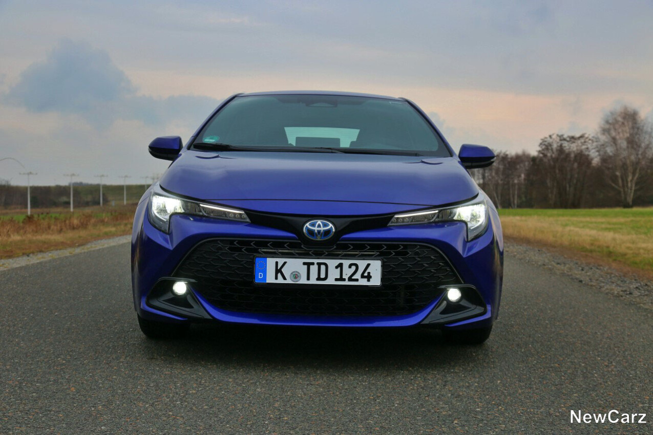 Toyota Corolla Hybrid vorne