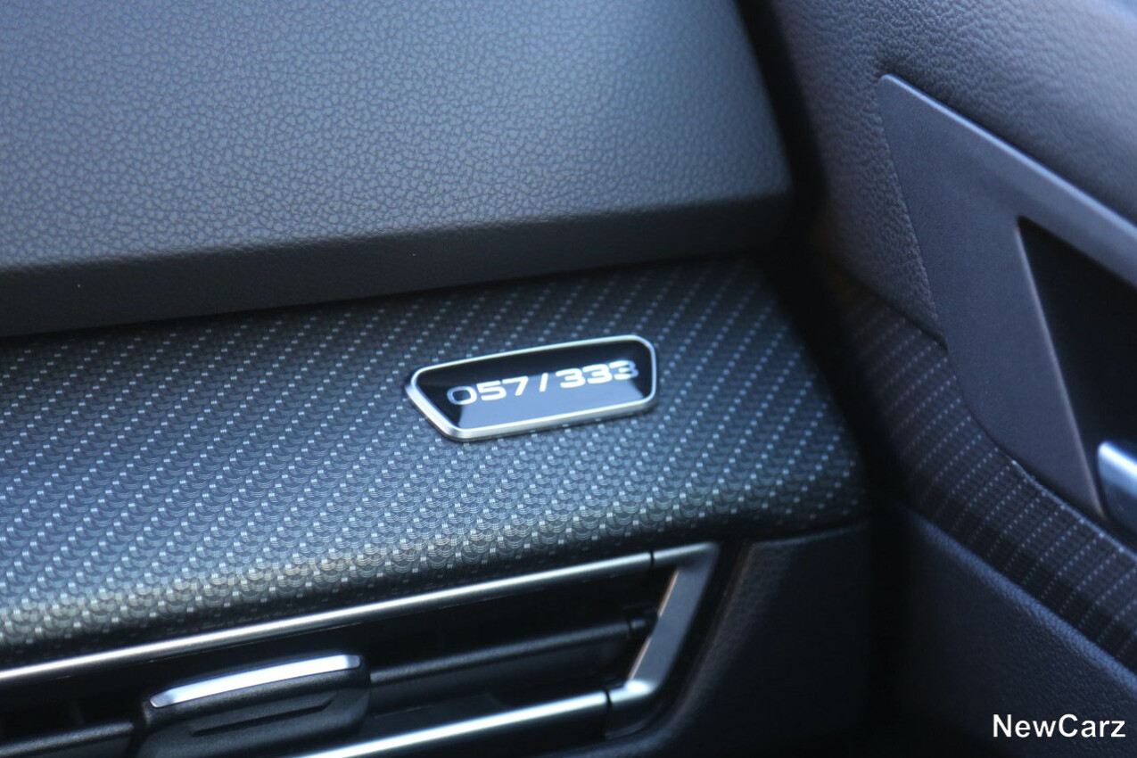 Plakette VW Golf R 333