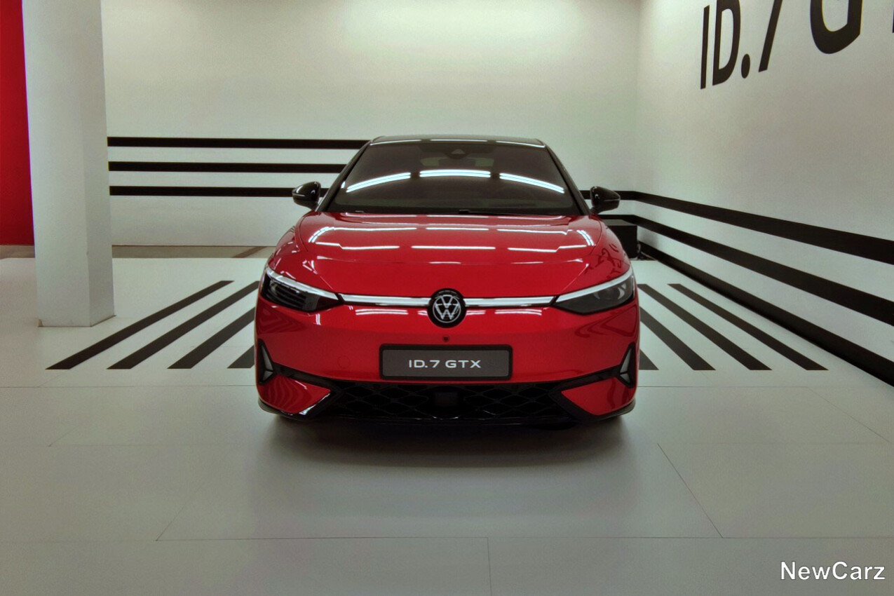 VW ID.7 GTX Front