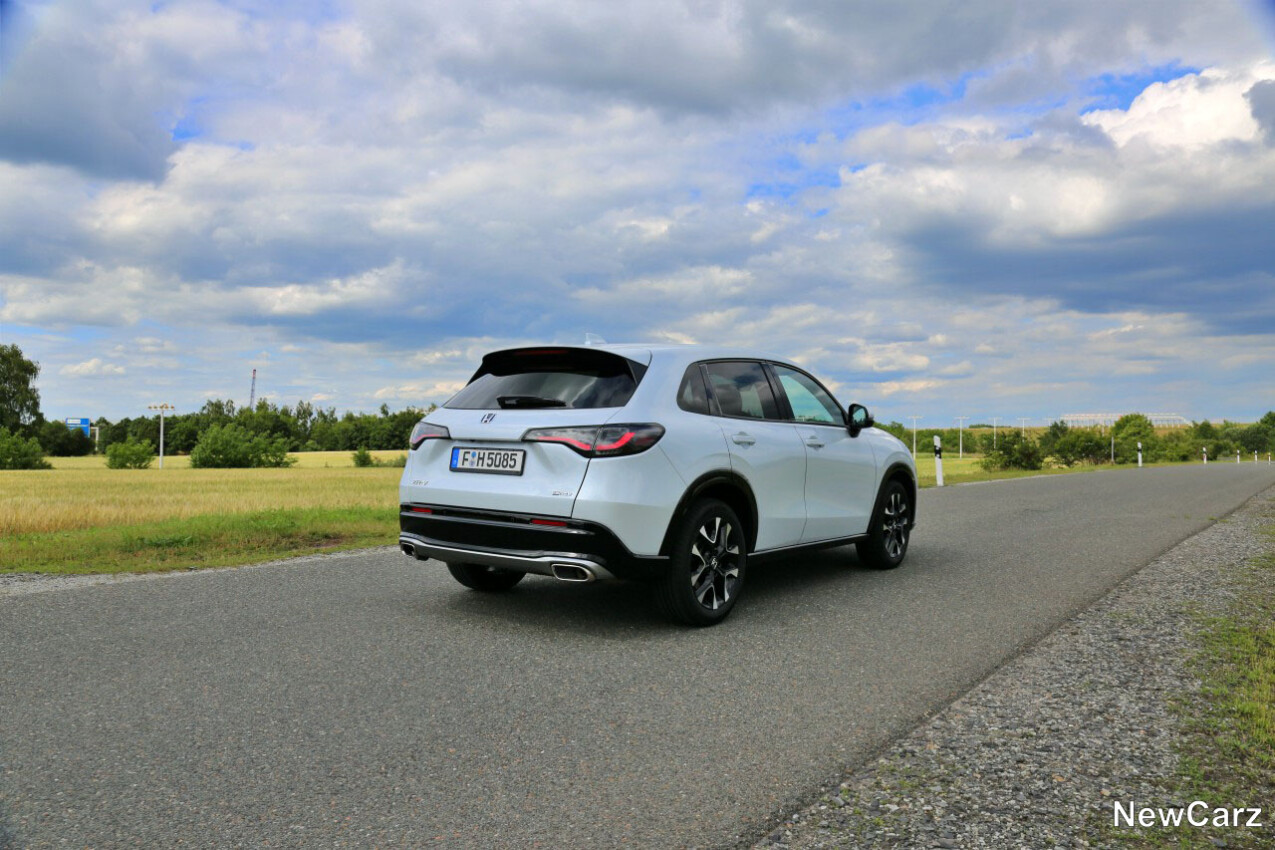 Honda ZR-V schräg hinten rechts