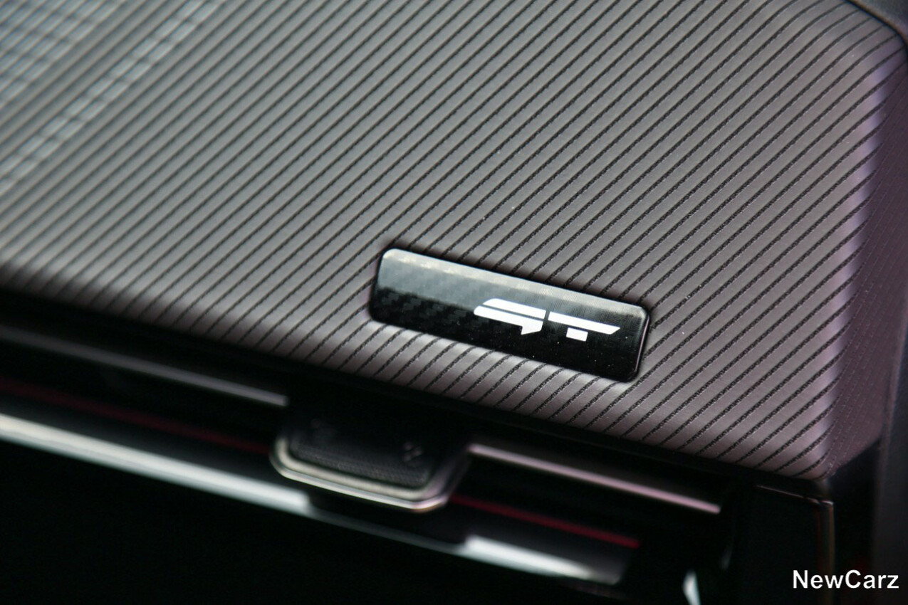 GT Emblem