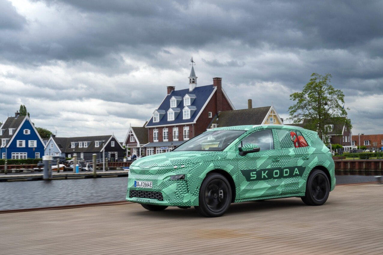 Skoda Elroq getarnt
