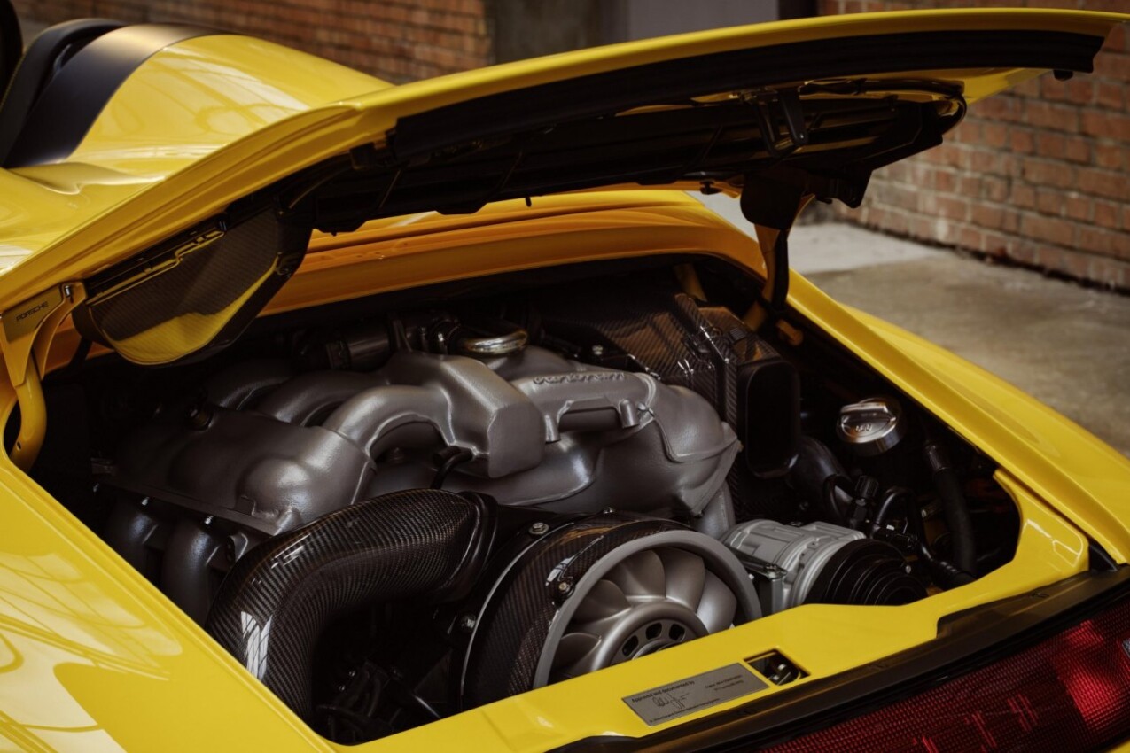Motorraum Porsche 911 993