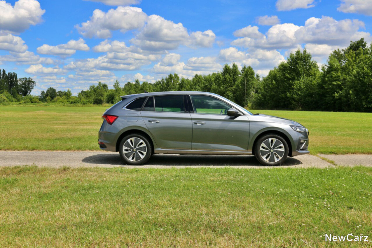 Skoda Scala Facelift Seite rechts