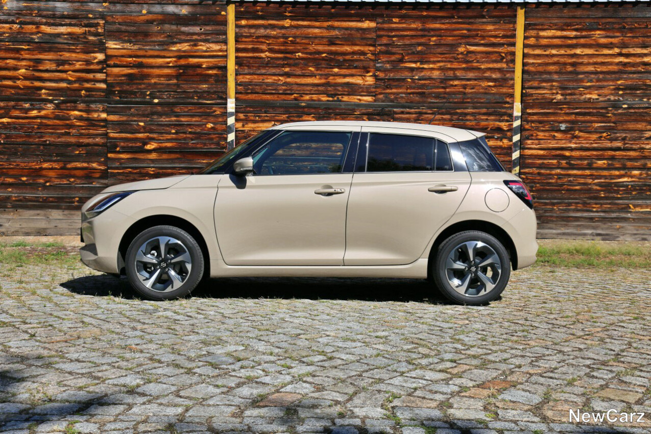 Suzuki Swift 7 Seitenansicht links