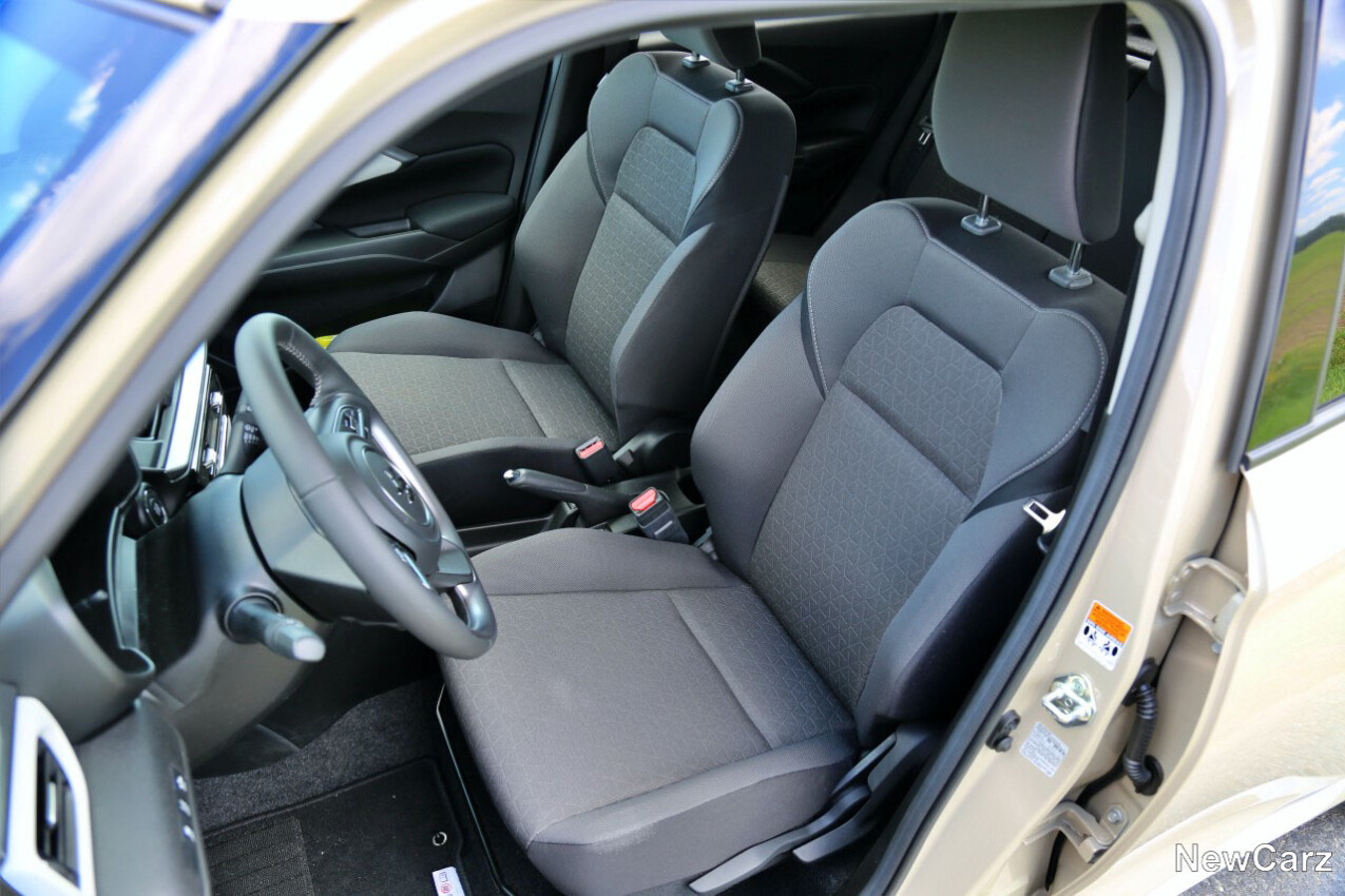 Vordersitze Suzuki Swift