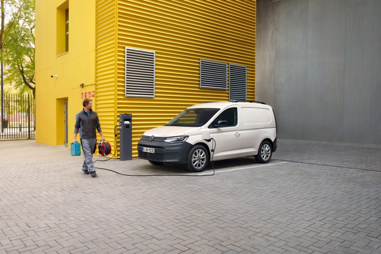 VW Caddy eHybrid Transporter
