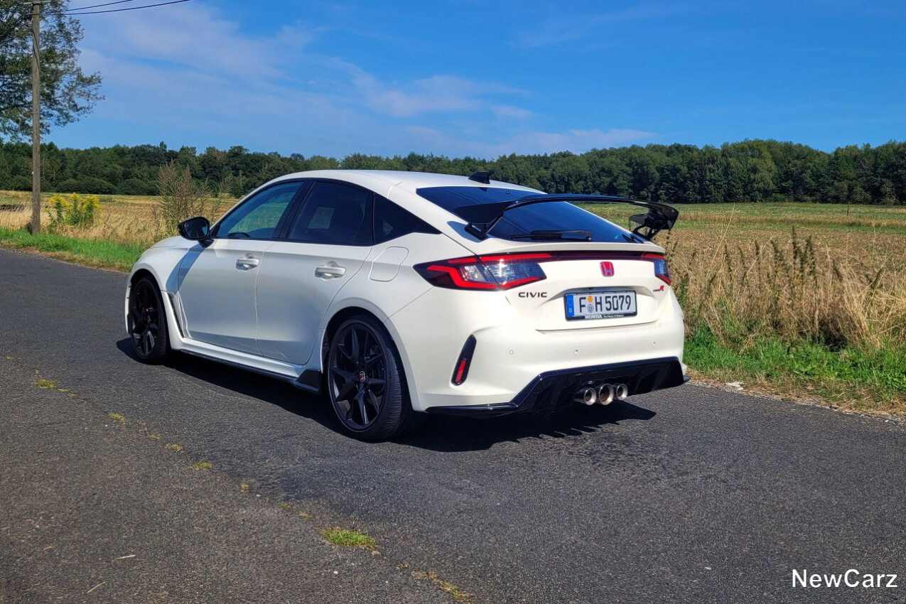 Honda Civic Type R schräg hinten links