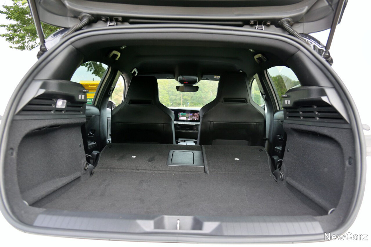 Kofferraum maximiert Opel Astra GSe