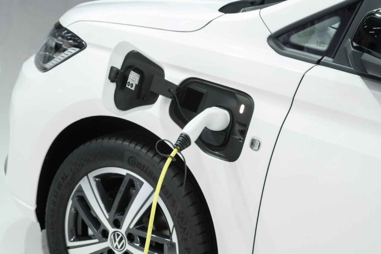 VW Caddy e-Hybrid