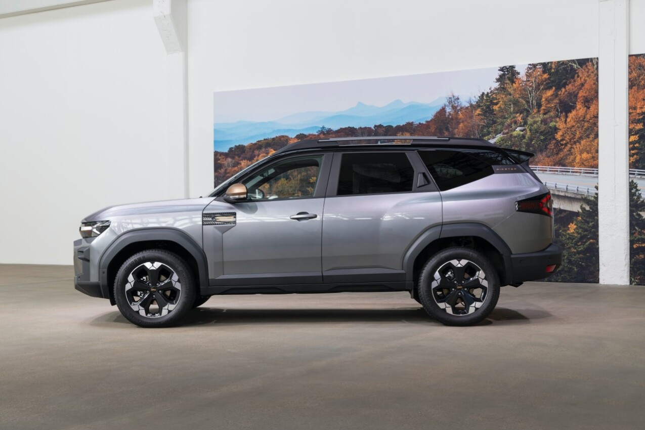 Dacia Bigster Seite links
