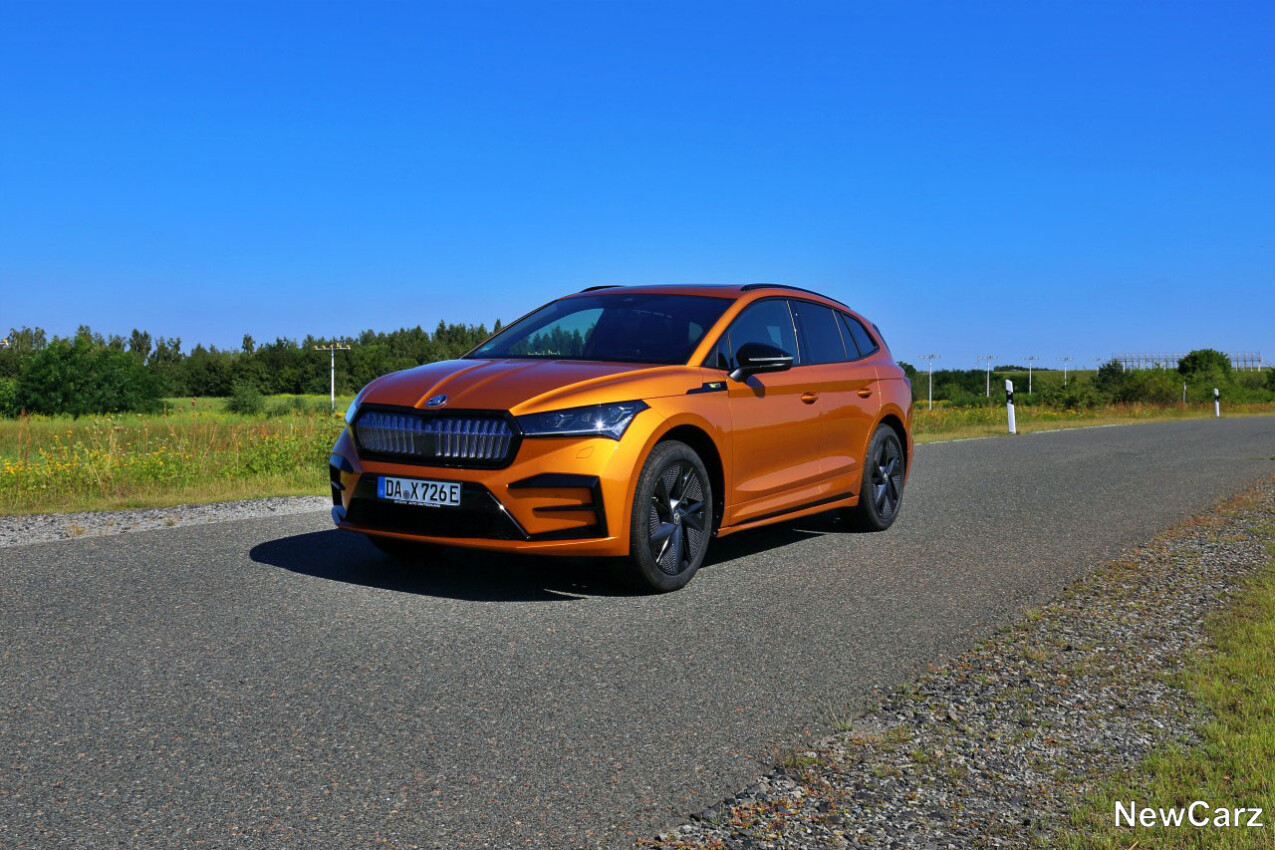 Skoda Enyaq RS schräg vorne links