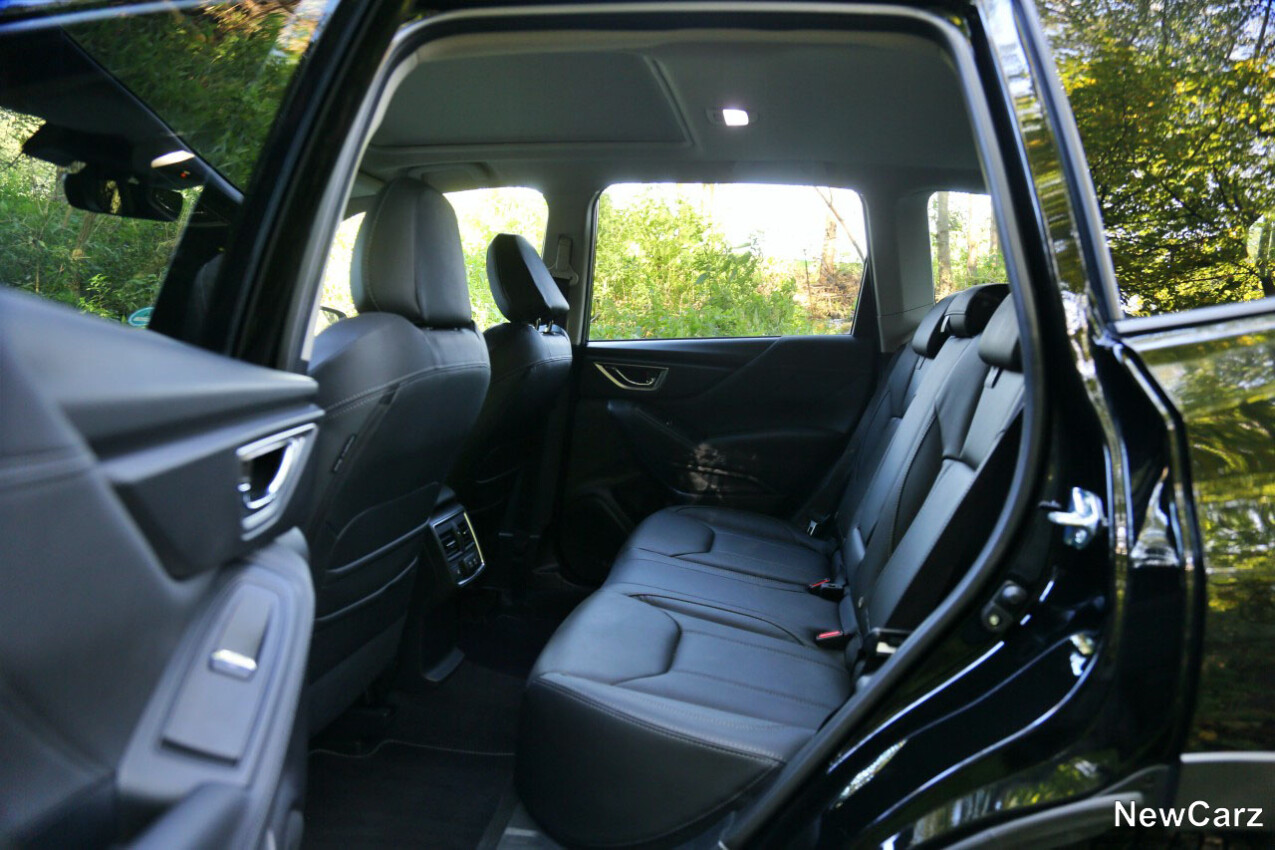 Subaru Forester Edition Black Fond