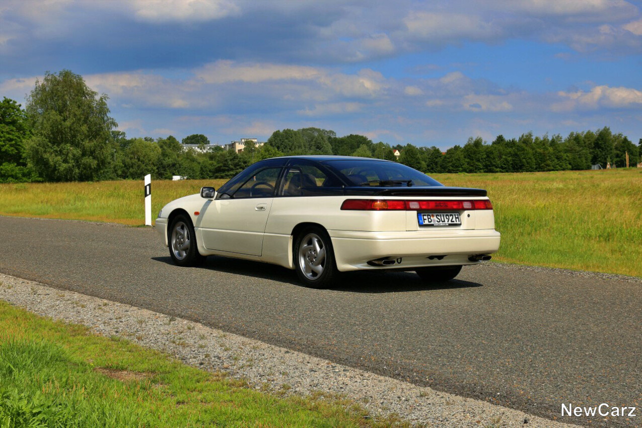 Subaru SVX schräg hinten links