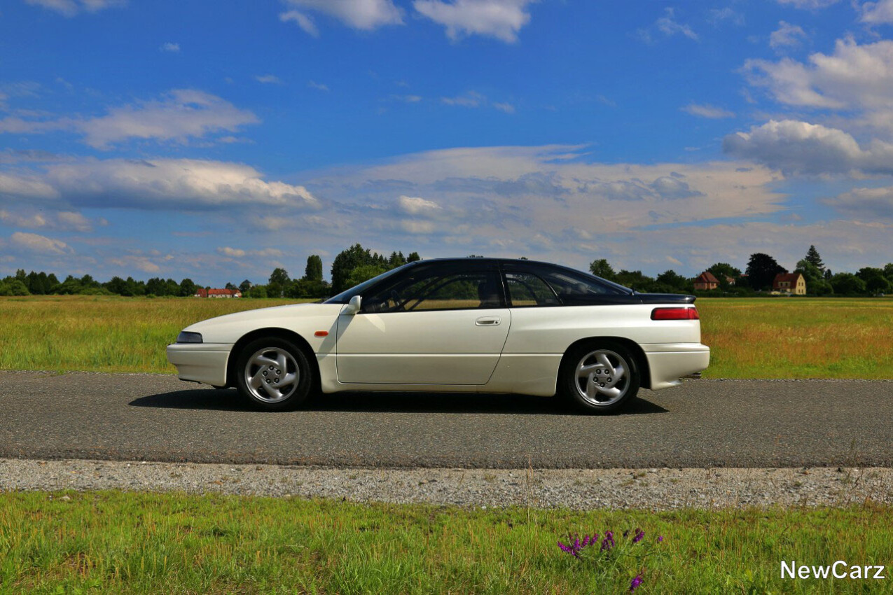 Subaru SVX linke Seite