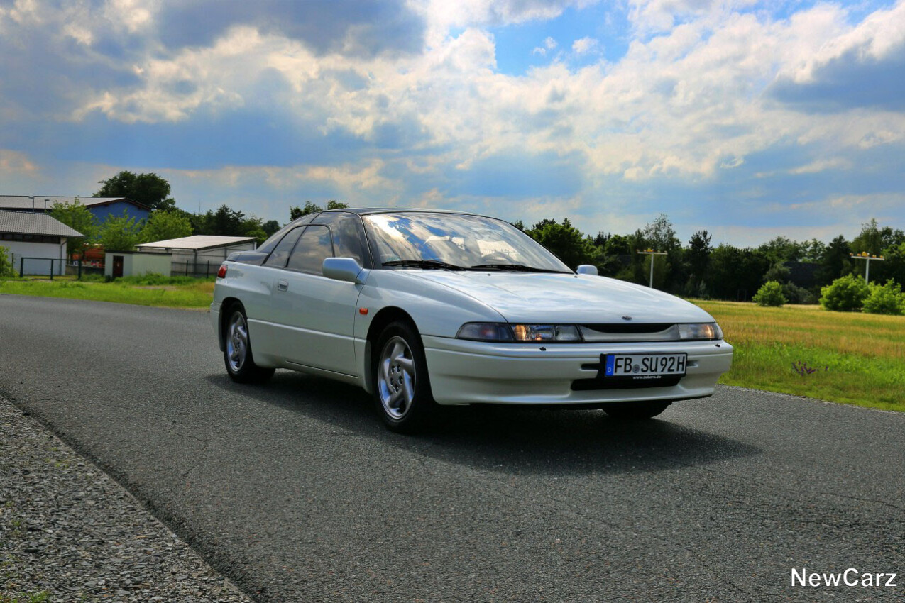 Subaru SVX vorne links