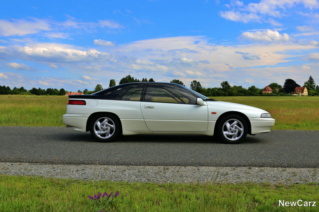 Subaru SVX Seite rechts