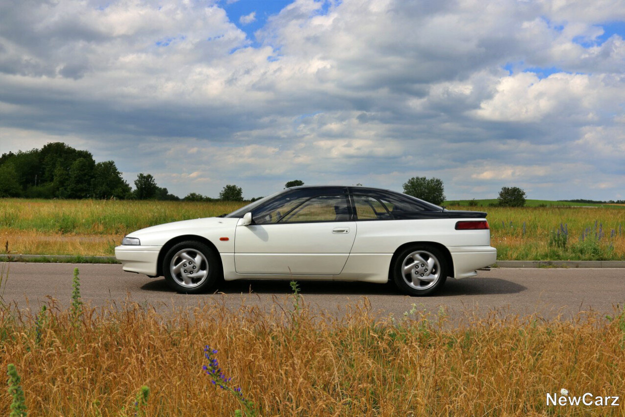 Subaru SVX Seite links