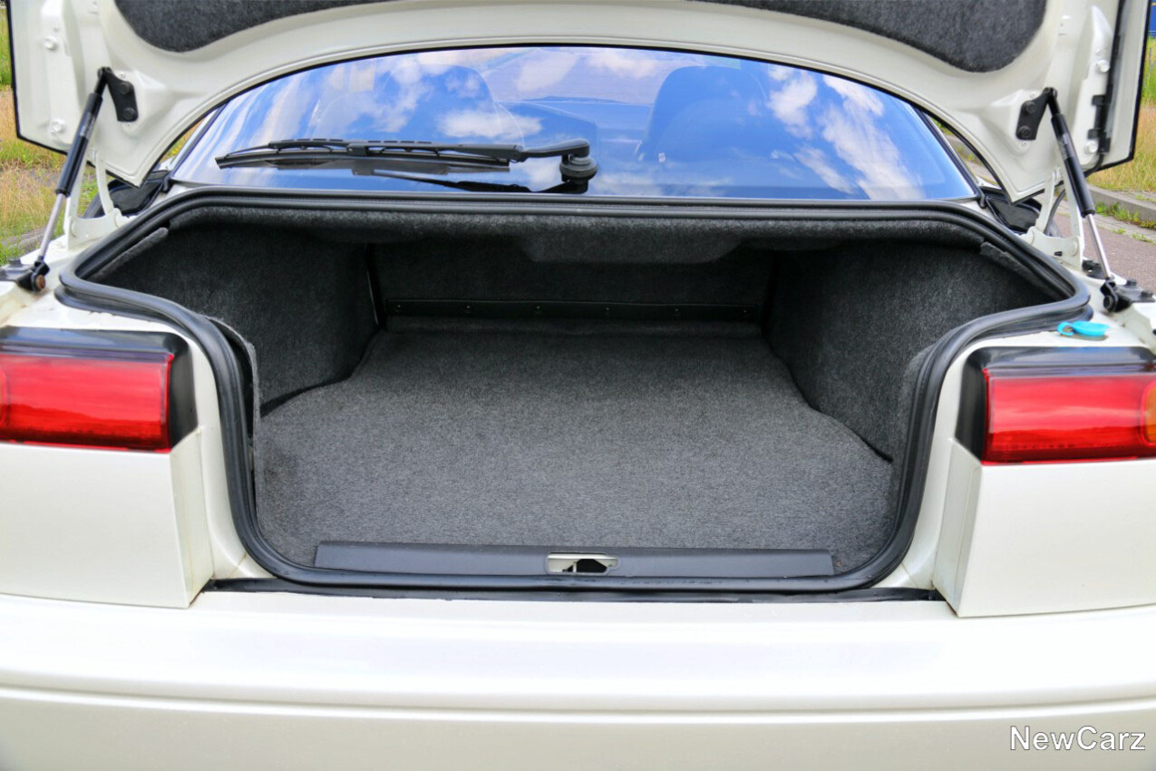 Subaru SVX Kofferraum