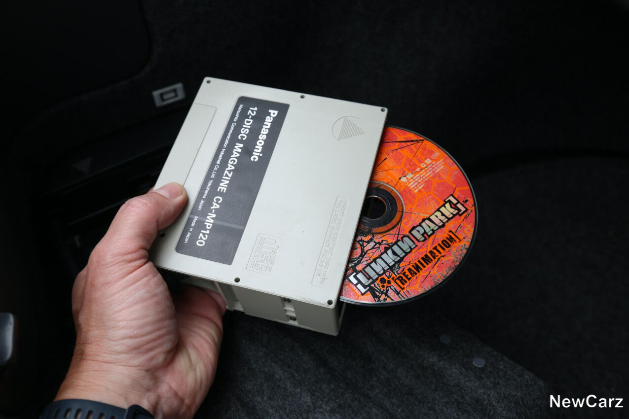 Subaru SVX CD-Wechsler