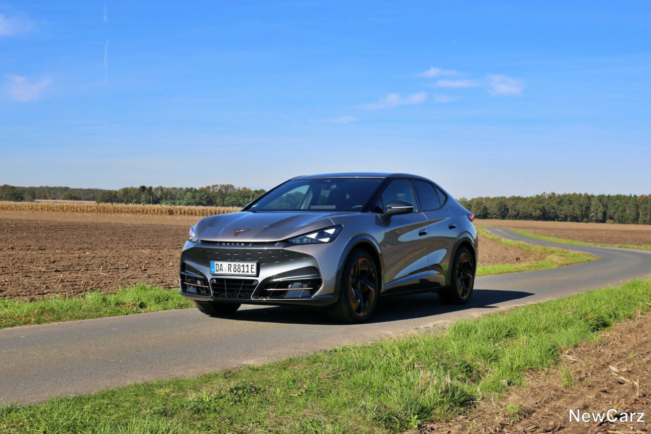 Cupra Tavascan VZ vorne schräg links