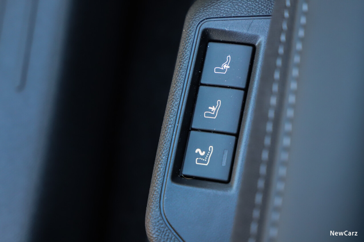 Peugeot 208 Hybrid Massage