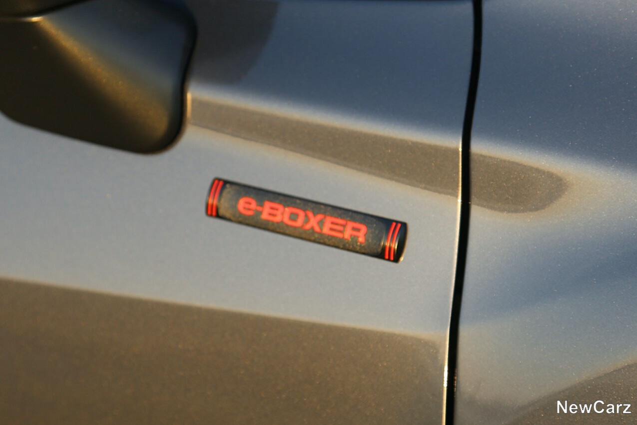 Subaru Forester Edition Exclusive Crosse-Boxer-Badge