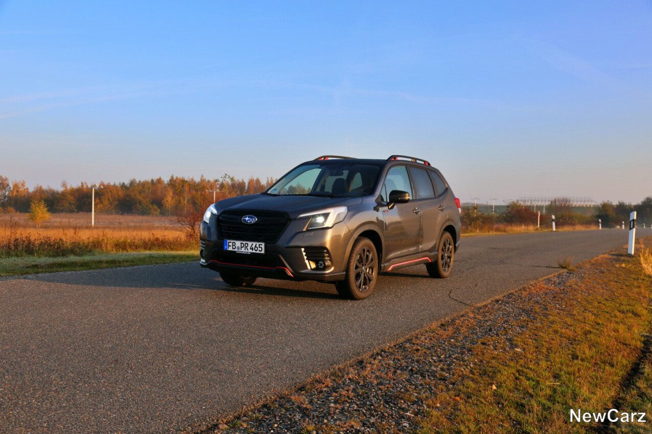 Subaru Forester Edition Exclusive Cross schräg vorne links