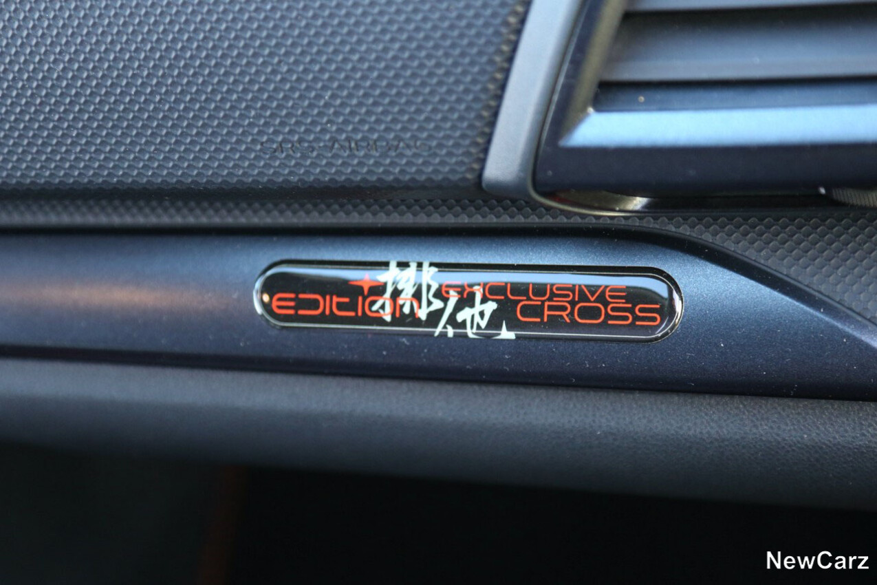 Subaru Forester Edition Exclusive Cross Plakette