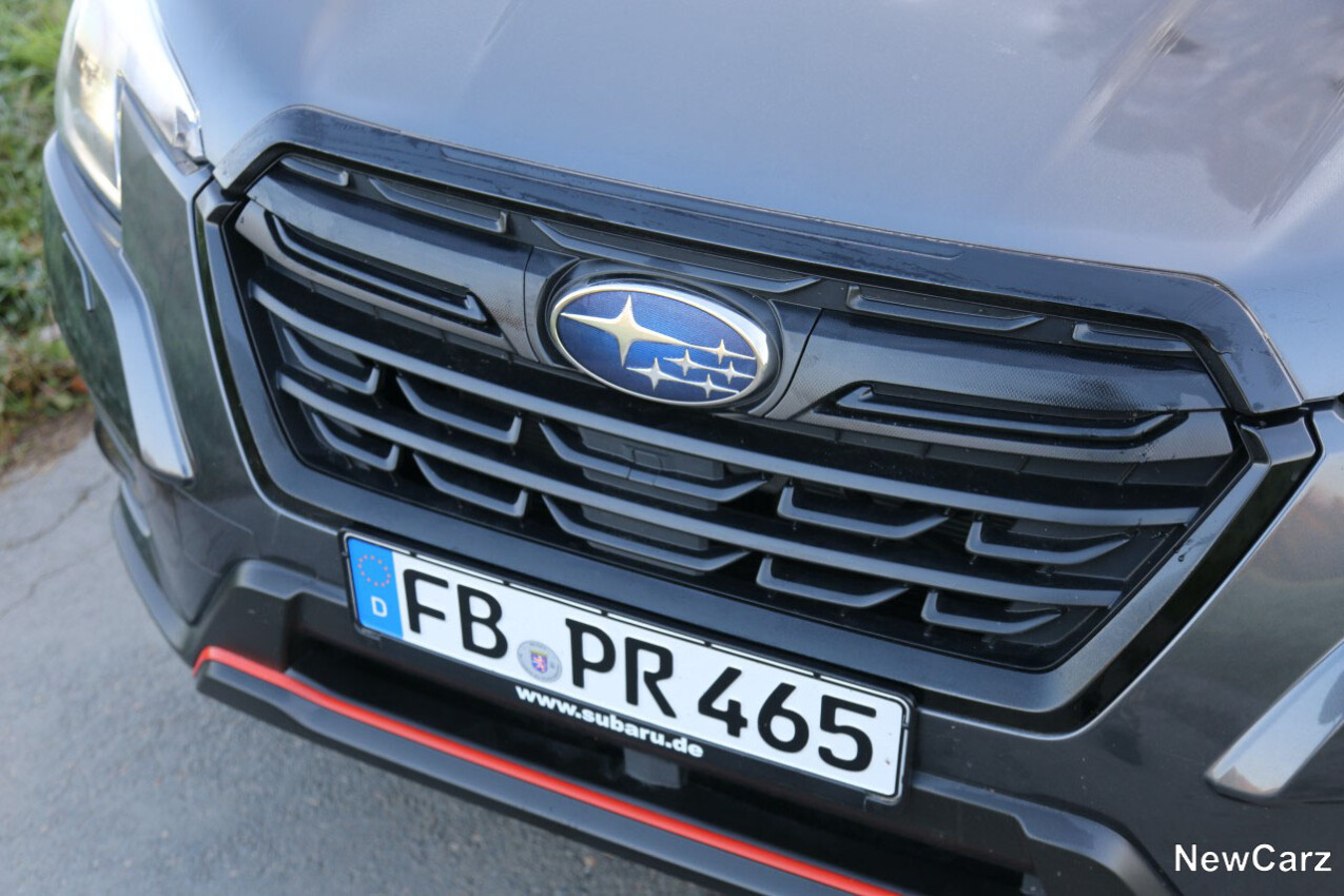 Frontgrill Subaru Forester Edition Exclusive Cross