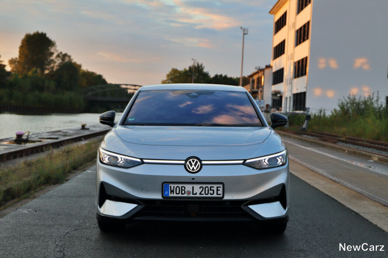 VW ID.7 Pro S Front
