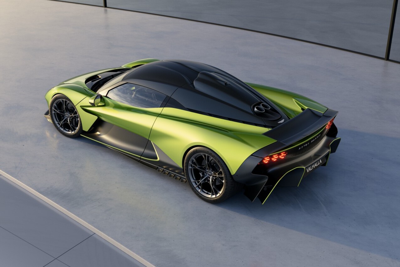 Aston Martin Valhalla schräg oben rechts