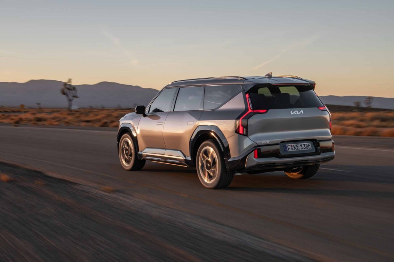 Kia EV9 GT schräg hinten