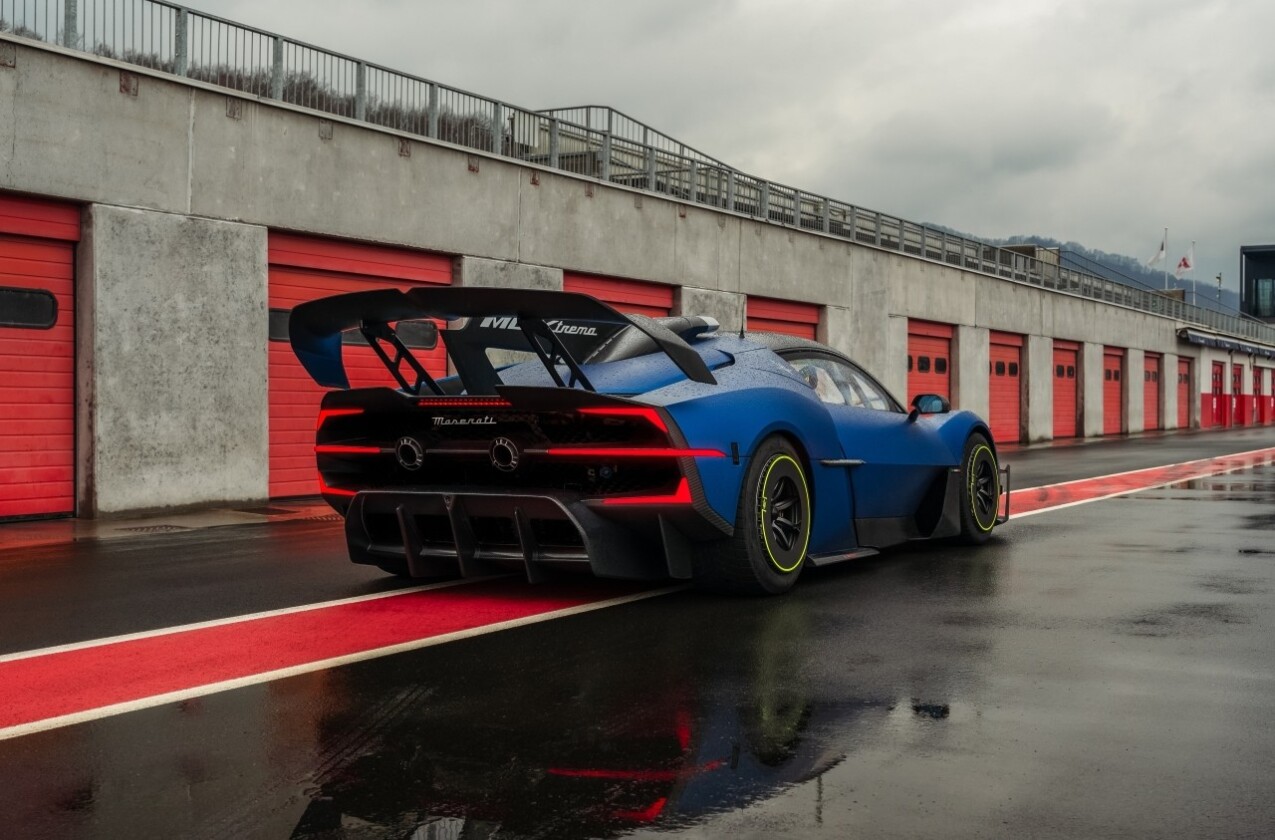 Maserati MCXtrema on Track