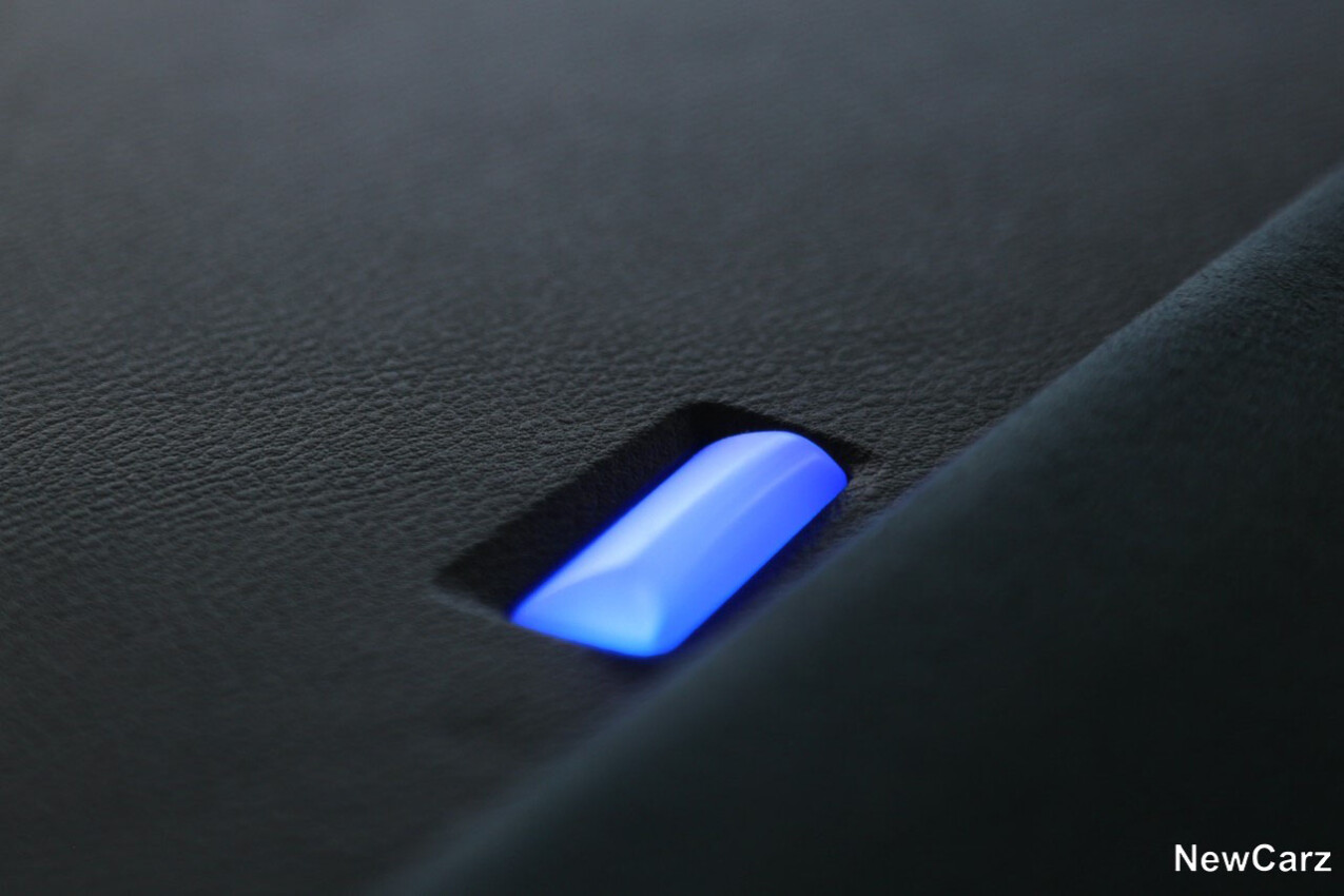 Nissan Ariya Evolve+ Pack Indikator-LED