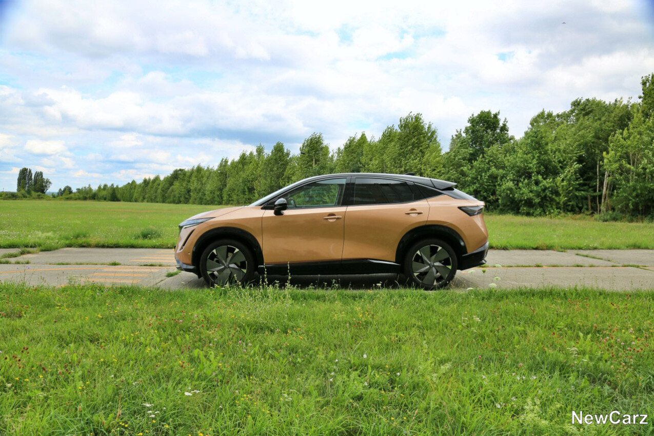 Nissan Ariya Evolve+ Pack seitlich links