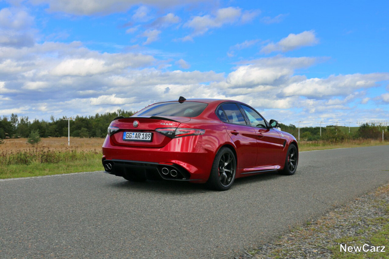Alfa Romeo Giulia Quadrifoglio hinten rechts