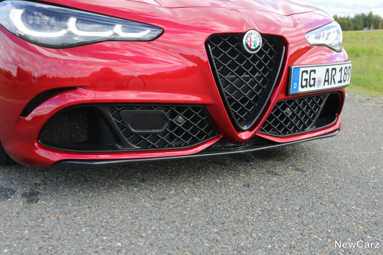Alfa Romeo Giulia Quadrifoglio Frontgrill