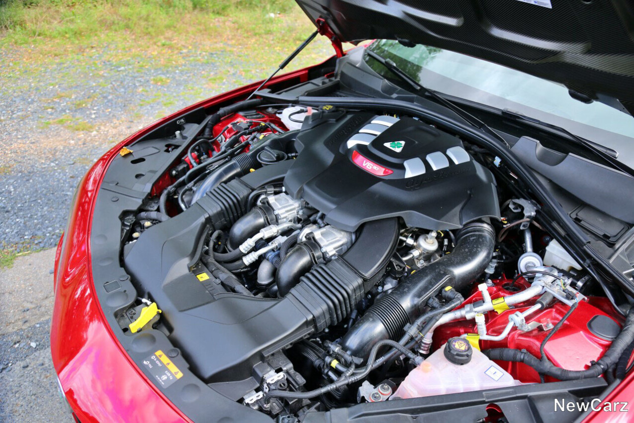 Alfa Romeo Giulia Quadrifoglio Motorraum