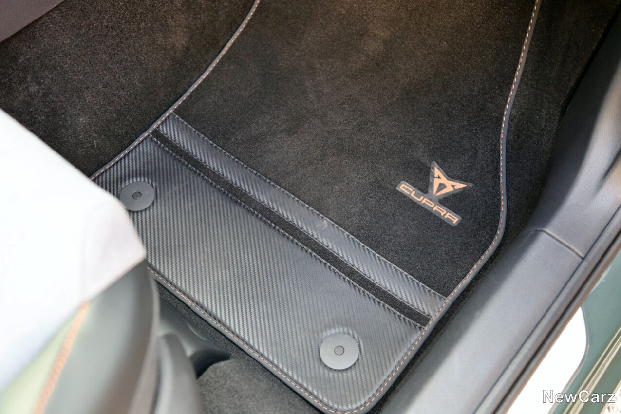 Cupra Ateca Tribe Edition Fußmatten vorn