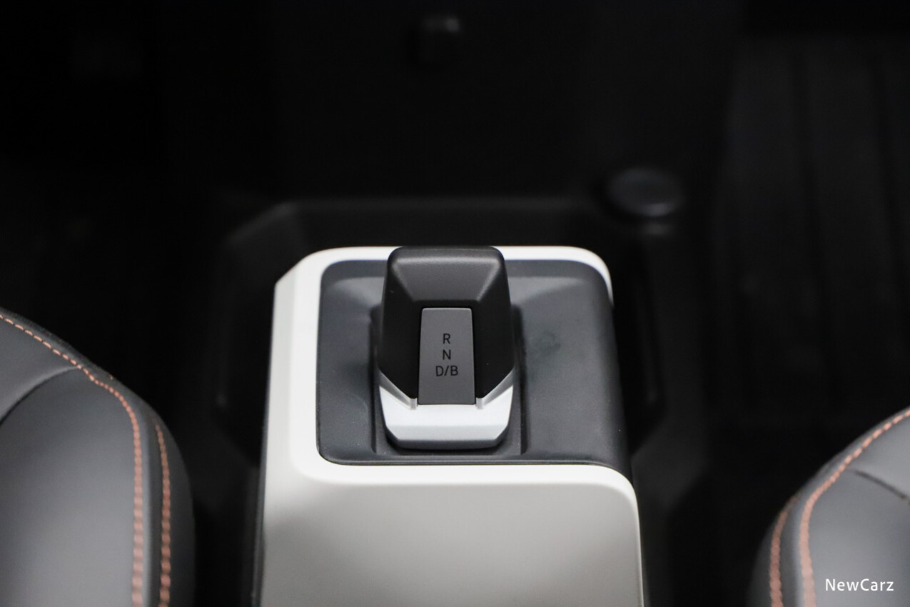 Dacia Spring Electric Wählhebel