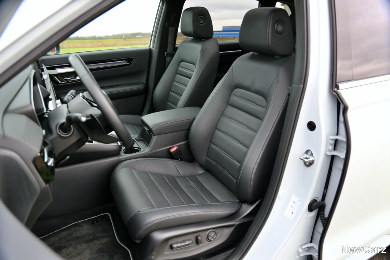 Honda CR-V e:PHEV Vordersitze