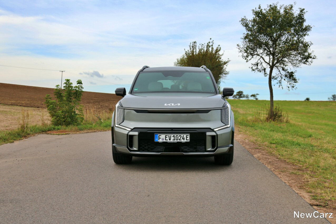 Kia EV9 Front