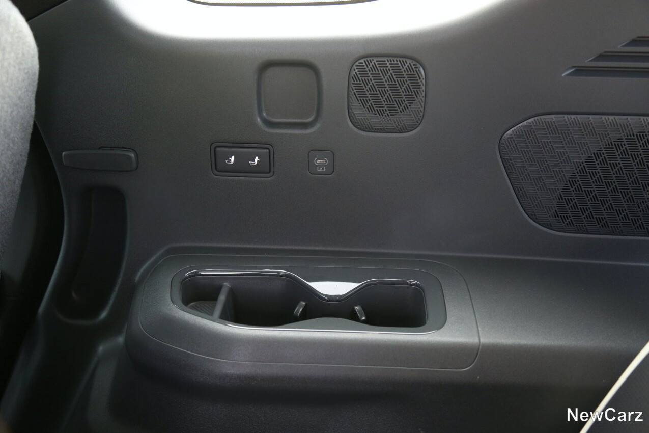 Kia EV9 hinten innen Platz 6