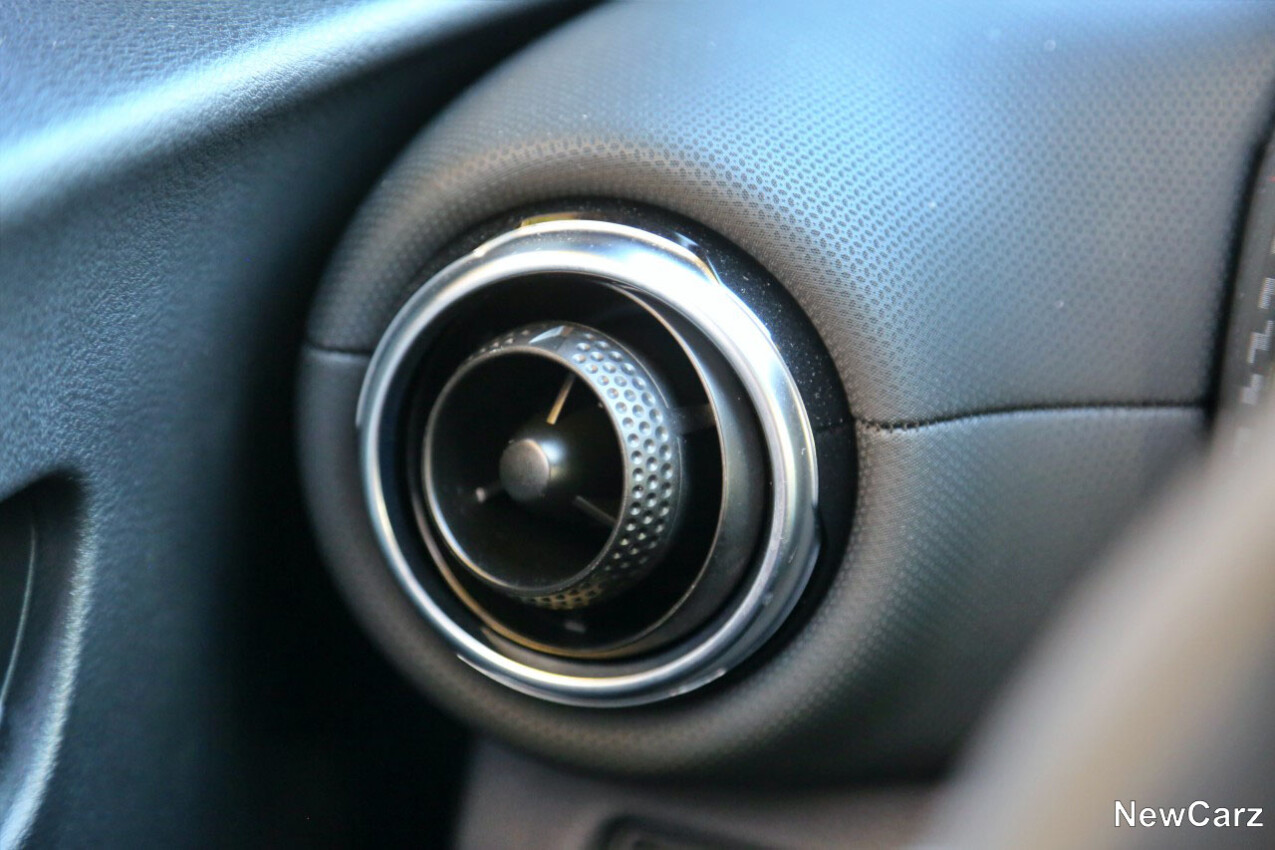 Nissan Juke Facelift Lüftungsdüse außen