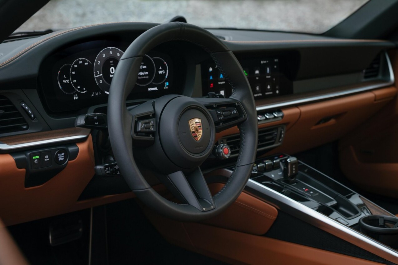 Porsche 911 Carrera S Cockpit