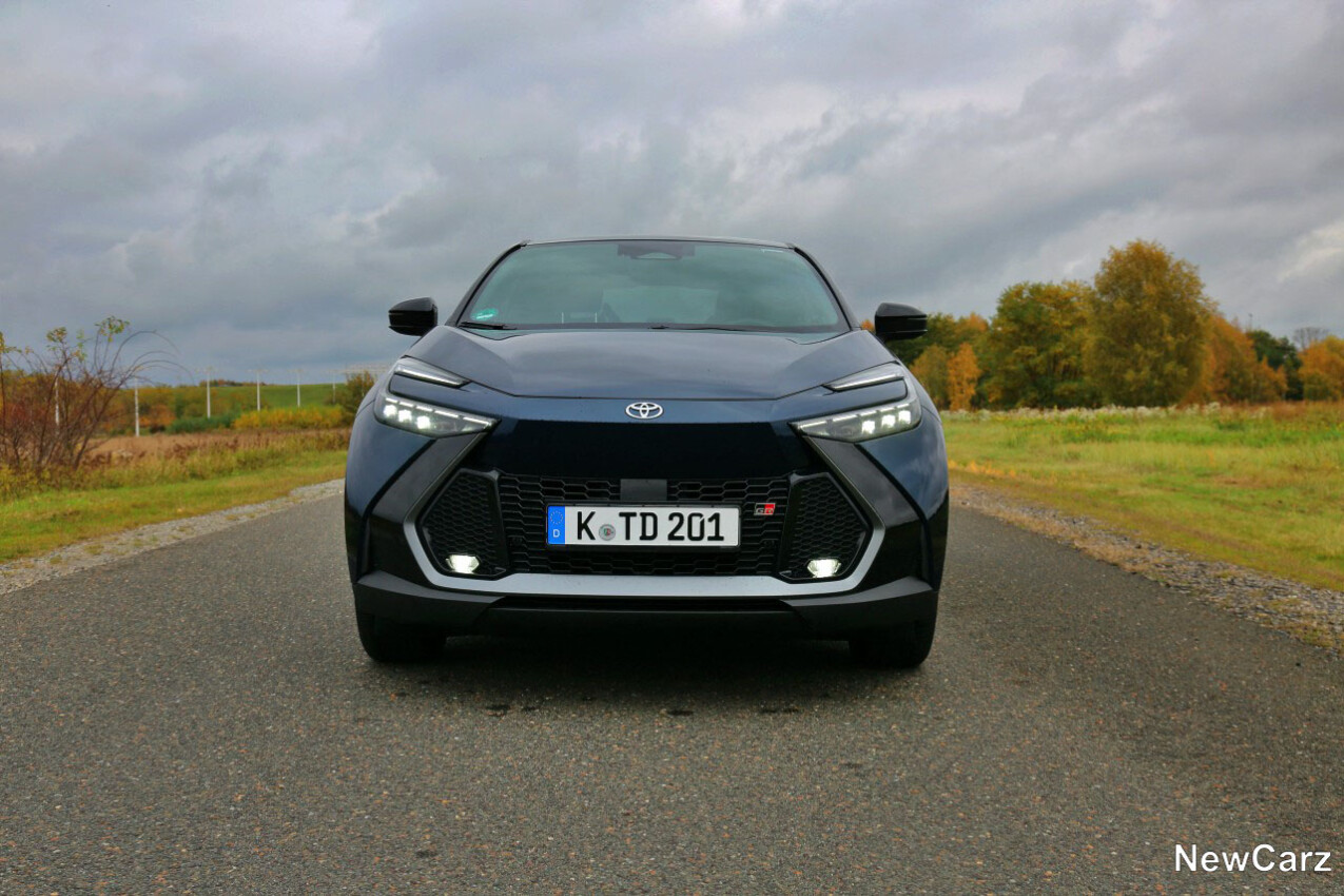 Toyota C-HR MK2 Front