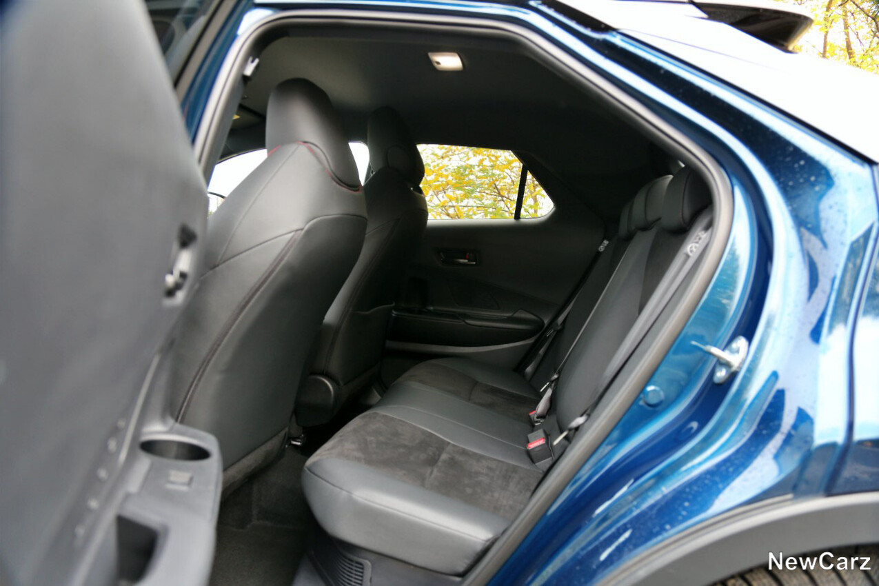 Toyota C-HR MK2 Fond