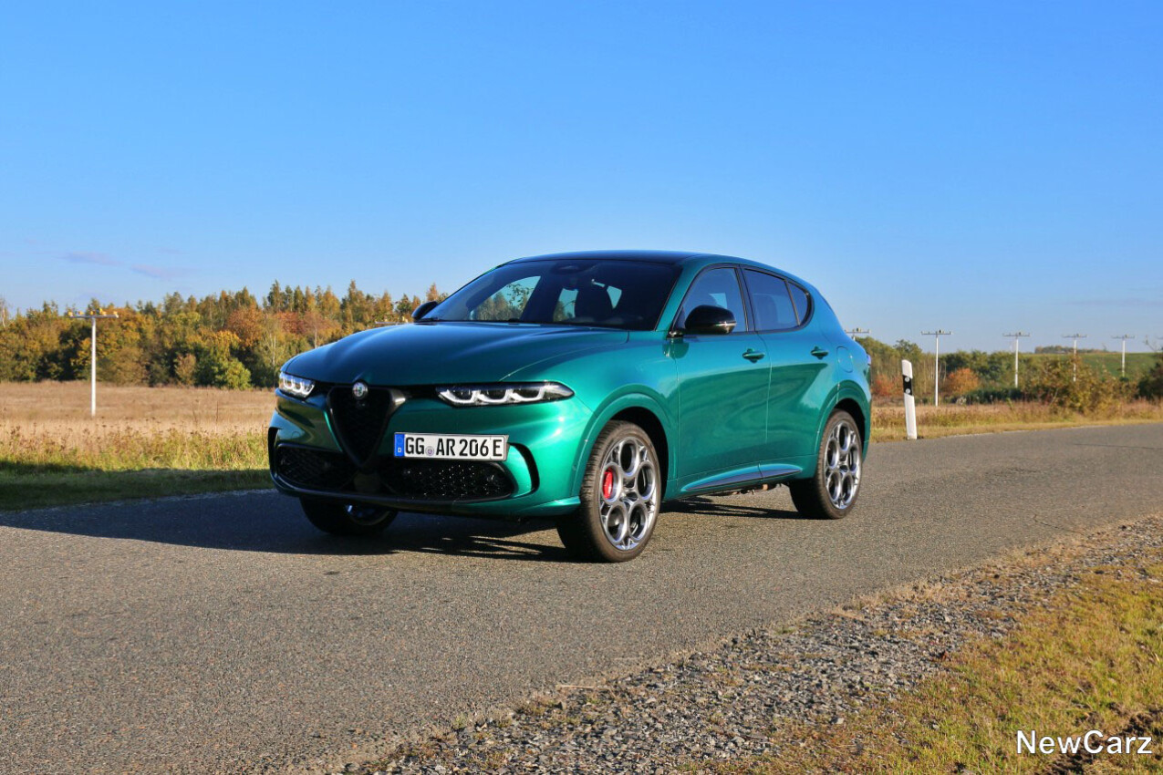 Alfa Romeo Tonale Q4 PHEV vorne links